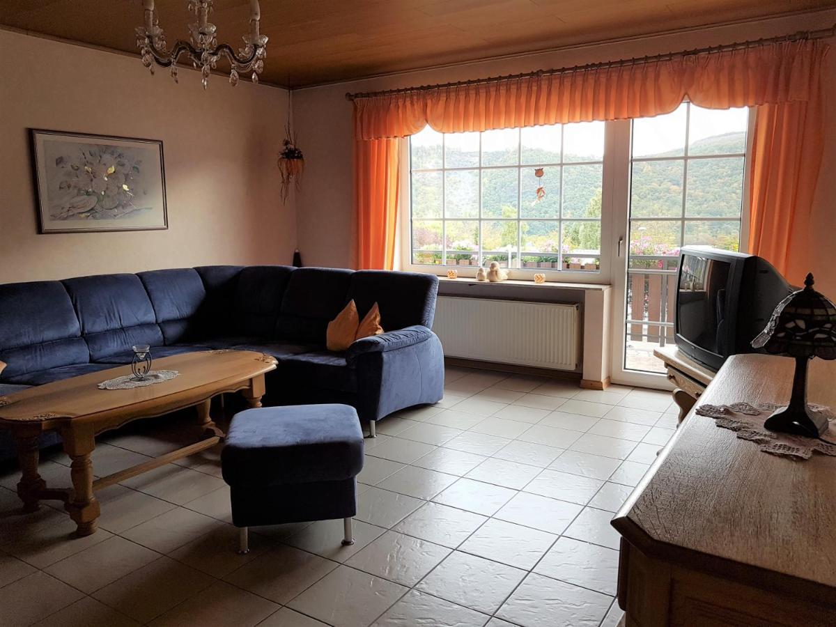 Ferienweingut Römer-knodt * Kröv